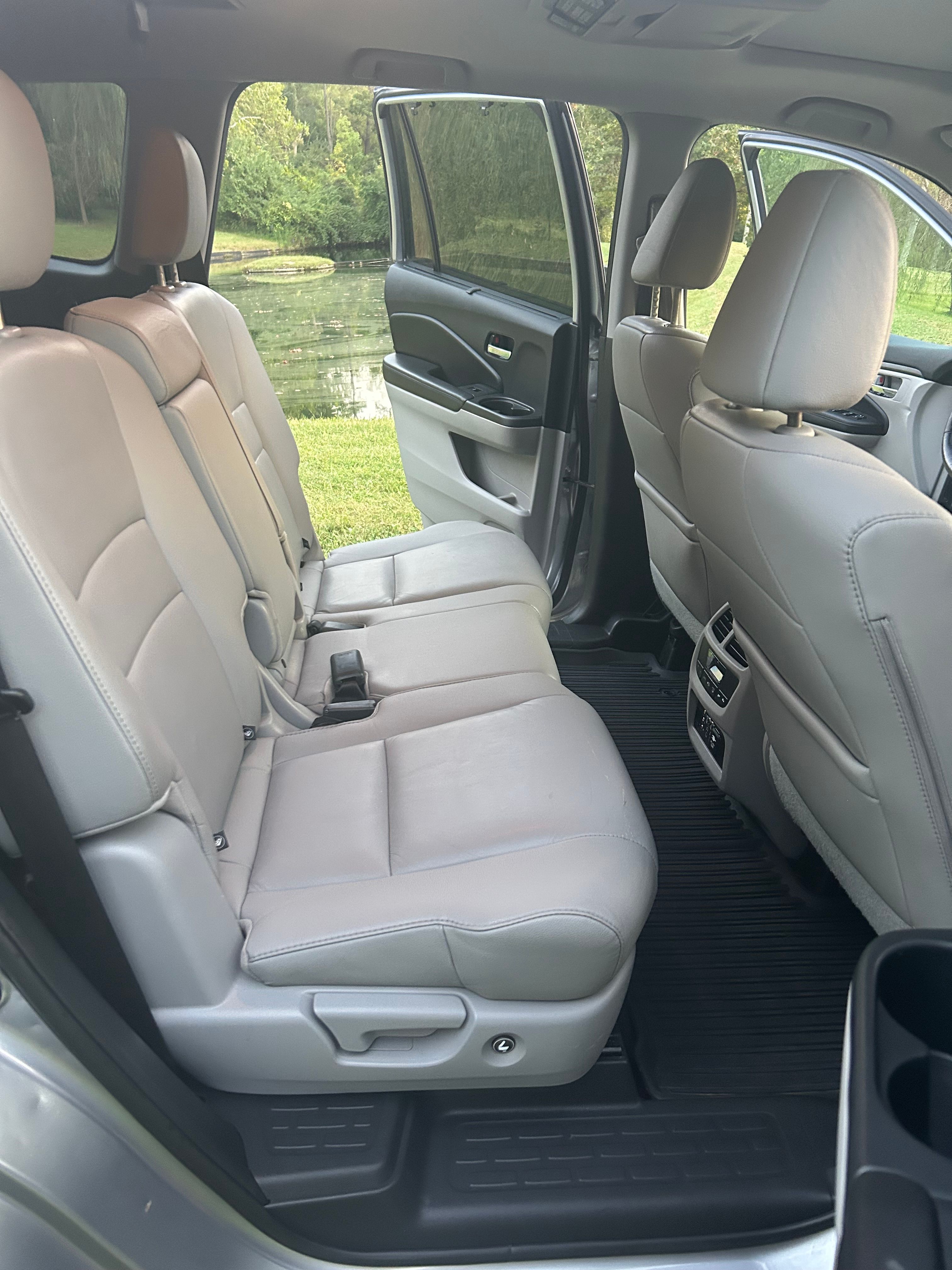 Used 2016 Honda Pilot EX-L image 11