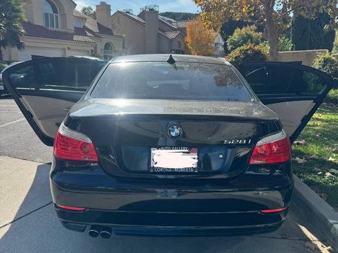 Used 2010 BMW 528i Sedan image 9