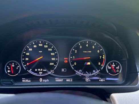 Used 2013 BMW M5 RWD image 11