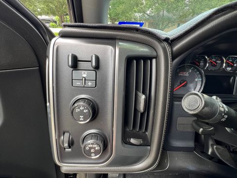 Used 2015 Chevrolet Silverado 2500 LTZ w/ Duramax Plus Package AWD/4WD image 17