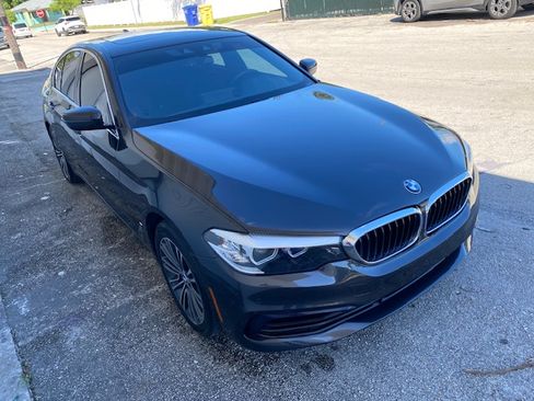 Used 2019 BMW 530i xDrive image 14