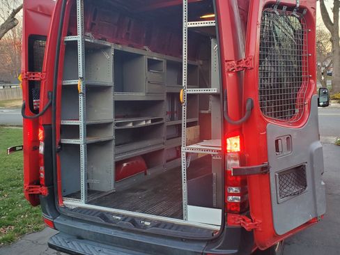 Used 2011 Mercedes-Benz Sprinter 2500 image 18