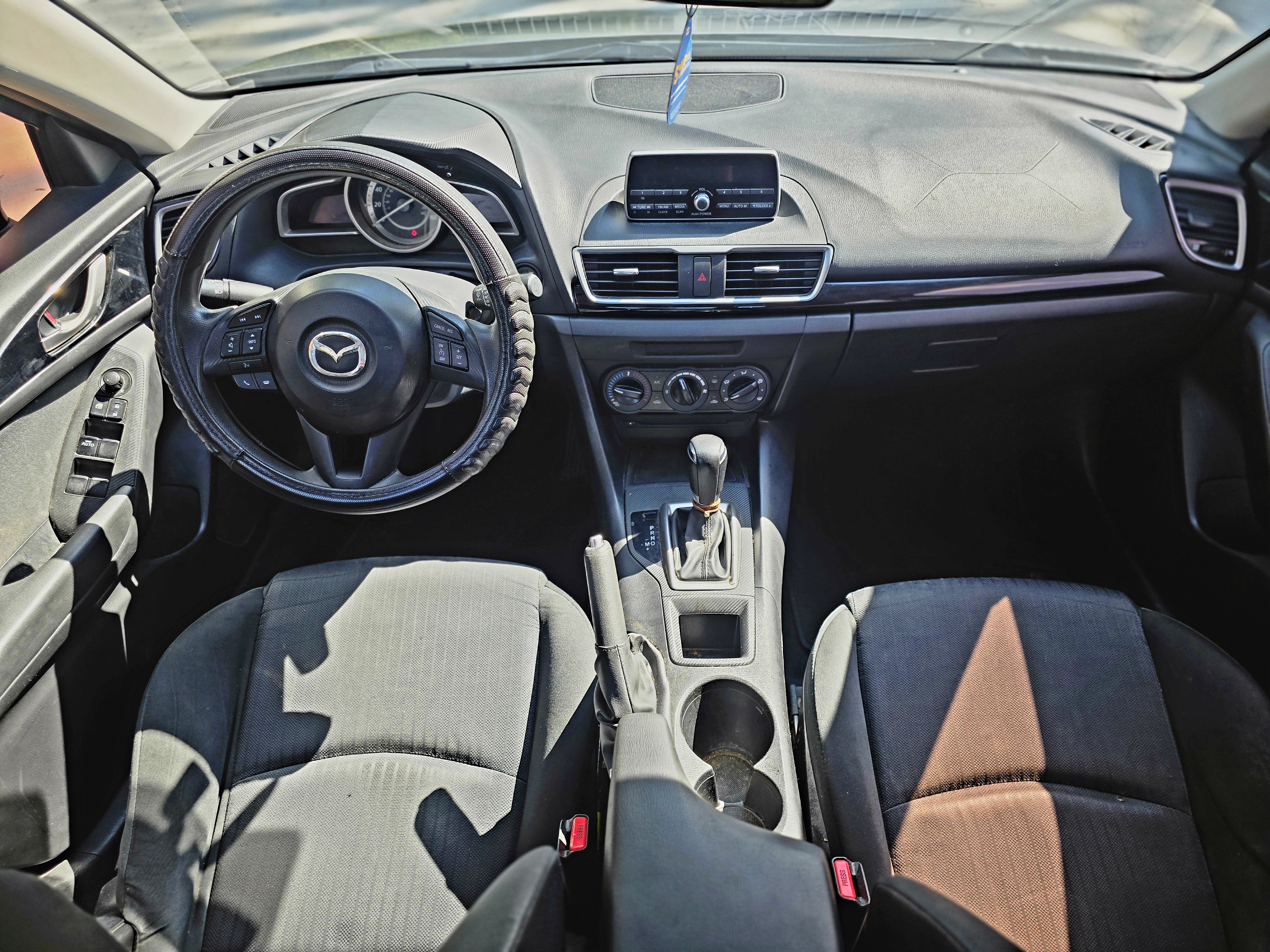 Used 2014 MAZDA MAZDA3 i Sport FWD image 12
