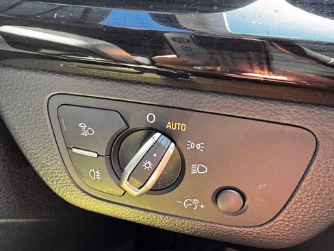 Used 2018 Audi Q5 2.0T Premium Plus w/ Premium Plus Package image 21