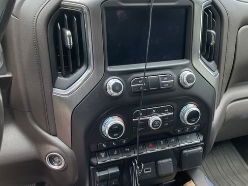 Used 2023 GMC Sierra 3500 Denali w/ Denali Ultimate Package AWD/4WD image 16