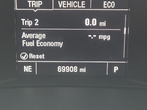 Used 2017 Chevrolet Malibu LT w/ LPO, Convenience Package 2 FWD image 13