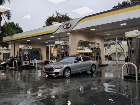 Used 2024 Mercedes-Benz Maybach S 580 S 580 4MATIC Sedan 4D image 9