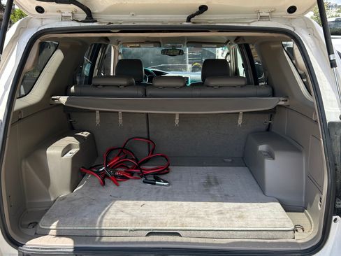 Used 2004 Toyota 4Runner Limited AWD/4WD image 12
