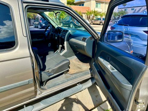 Used 2003 Nissan Xterra SE w/ Sunroof Pkg image 12