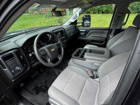 Used 2015 Chevrolet Silverado 1500 W/T w/ Trailering Package image 6