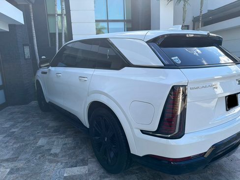 Used 2025 Cadillac Escalade IQ Luxury 1 w/ Smart Trailering package image 2