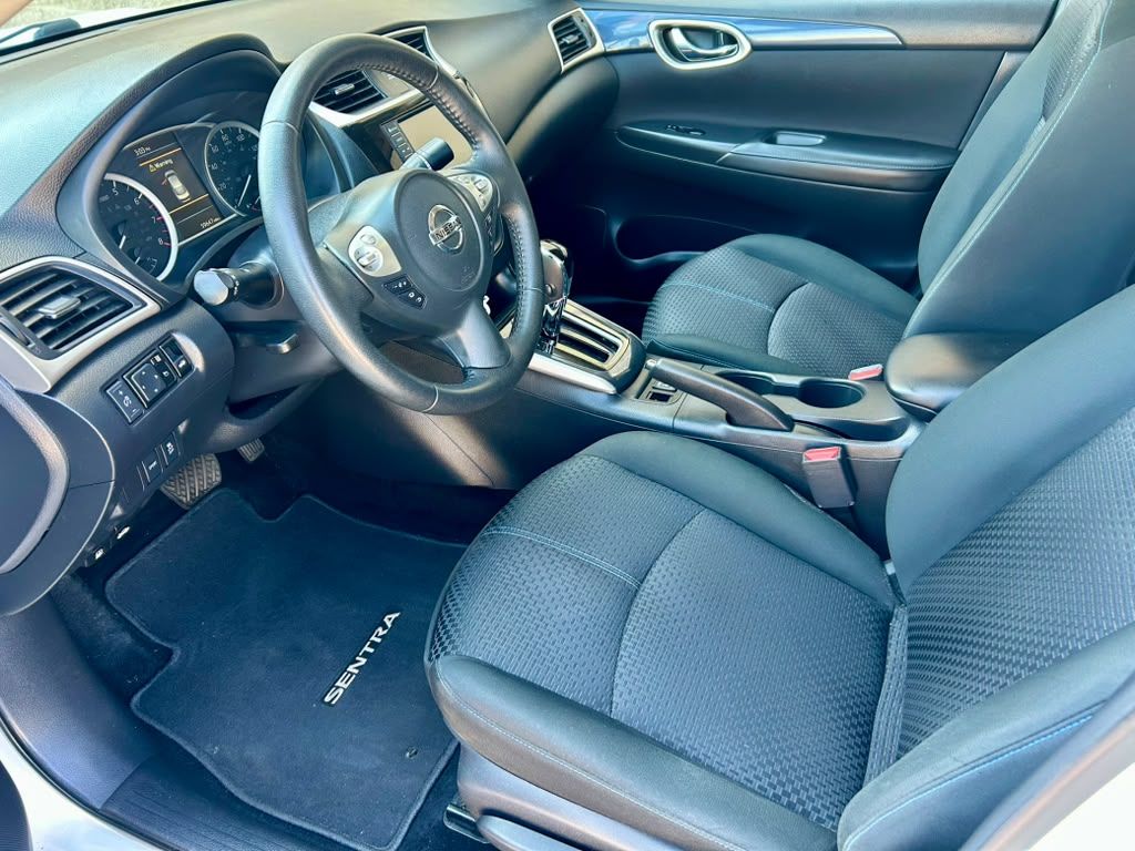 Used 2019 Nissan Sentra SR FWD image 10