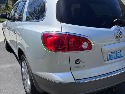 Used 2011 Buick Enclave CXL w/ Trailering Provision Package AWD/4WD image 15
