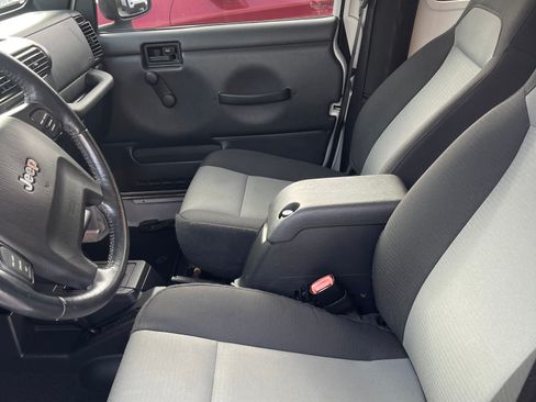 Used 2006 Jeep Wrangler Unlimited image 11