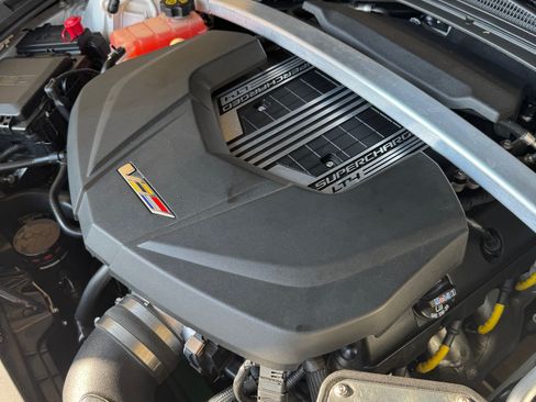 Used 2016 Cadillac CTS V w/ Carbon Fiber Package image 16