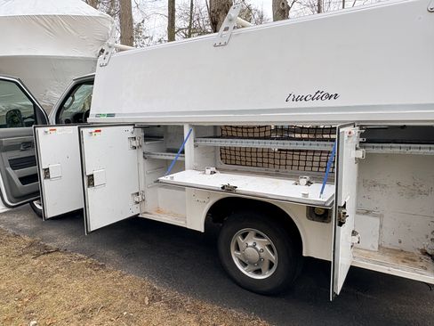 Used 2012 Ford E-350 and Econoline 350 Super Duty w/ PWR Locks & Windows Group image 21