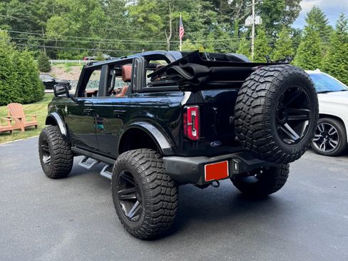 Used 2023 Ford Bronco Outer Banks image 17