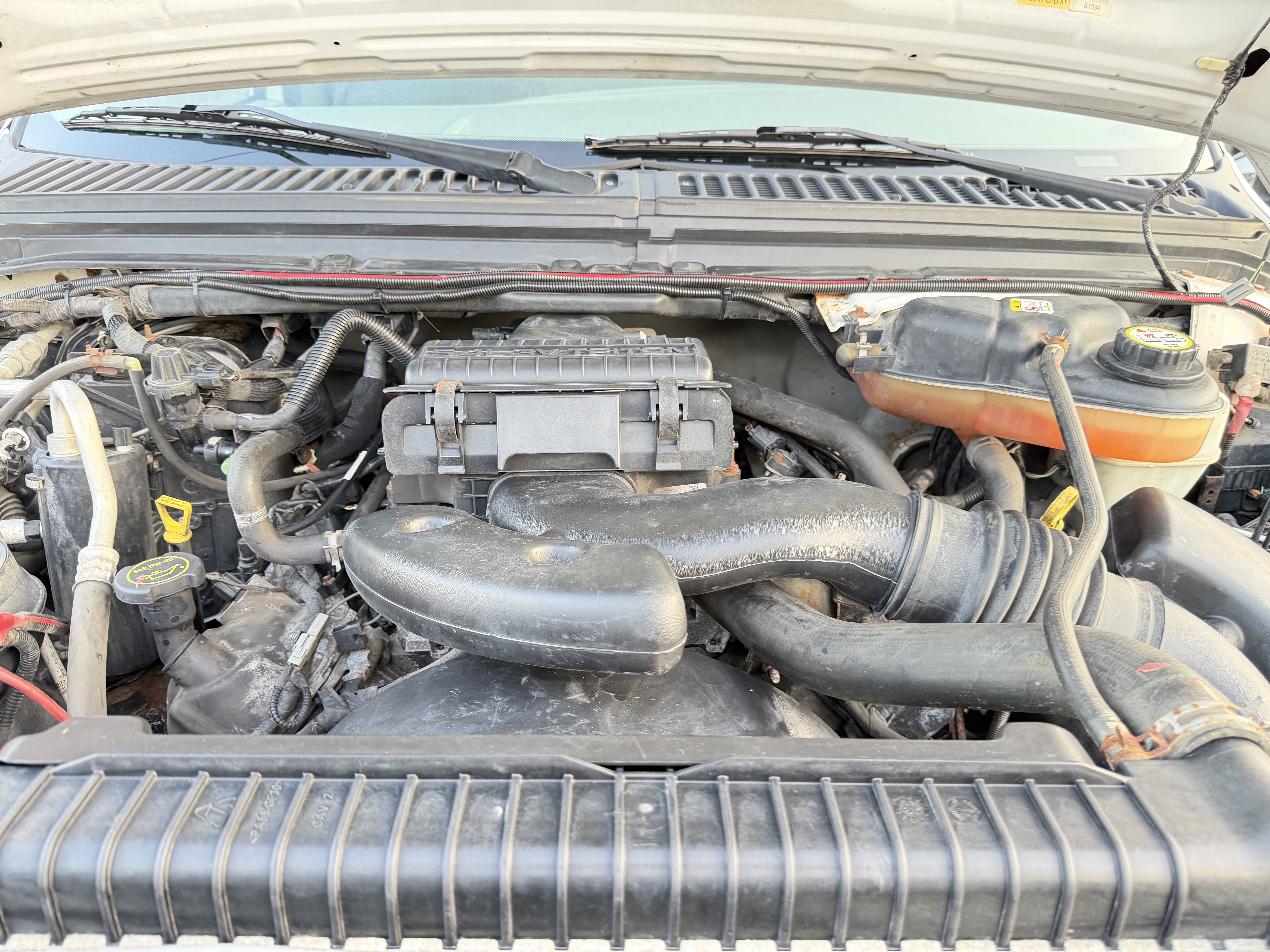 Used 2006 Ford F350 XL AWD/4WD image 2