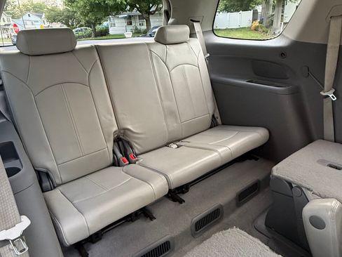 Used 2014 GMC Acadia SLT FWD image 11