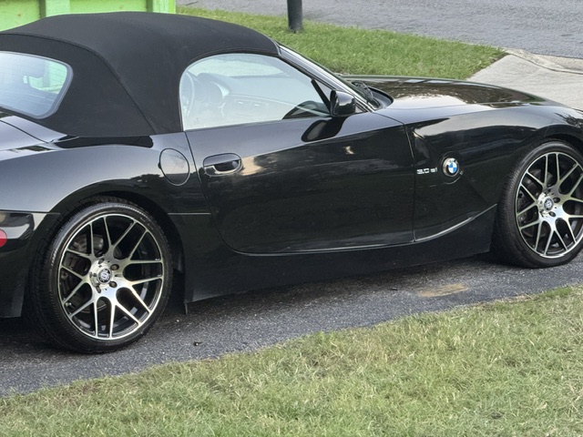 Used 2008 BMW Z4 3.0si RWD image 1