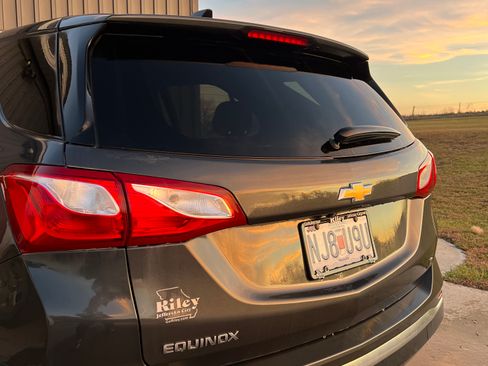 Used 2019 Chevrolet Equinox LT image 12