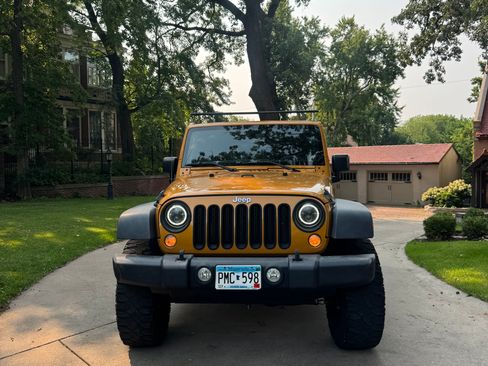 Used 2014 Jeep Wrangler Unlimited Sport w/ Quick Order Package 24S AWD/4WD image 20