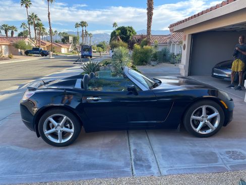 Used 2007 Saturn Sky Red Line image 4