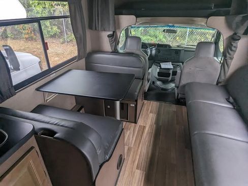 Used 2018 Ford E-450 and Econoline 450 Super Duty w/ Motorhome Prep Package image 4