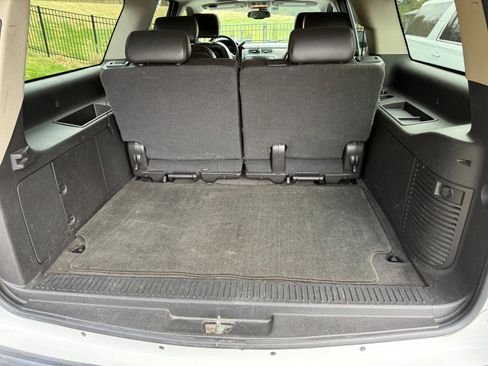 Used 2008 Chevrolet Suburban LT image 9