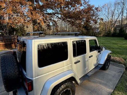 Used 2012 Jeep Wrangler Unlimited Sahara image 2