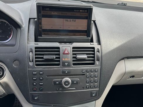 Used 2010 Mercedes-Benz C 300 Sedan image 12