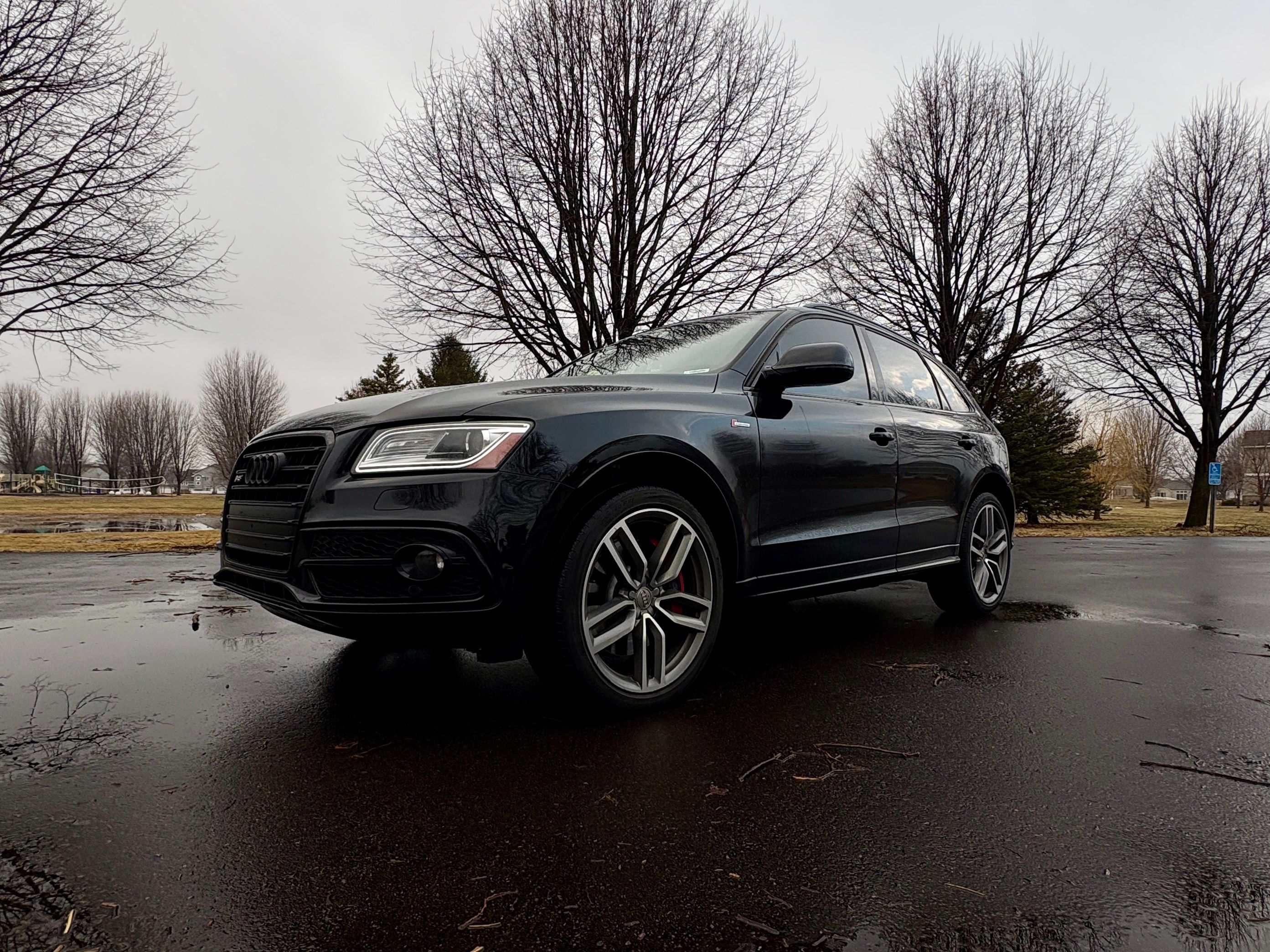 Used 2016 Audi SQ5 Premium Plus w/ Technology Package AWD/4WD image 1