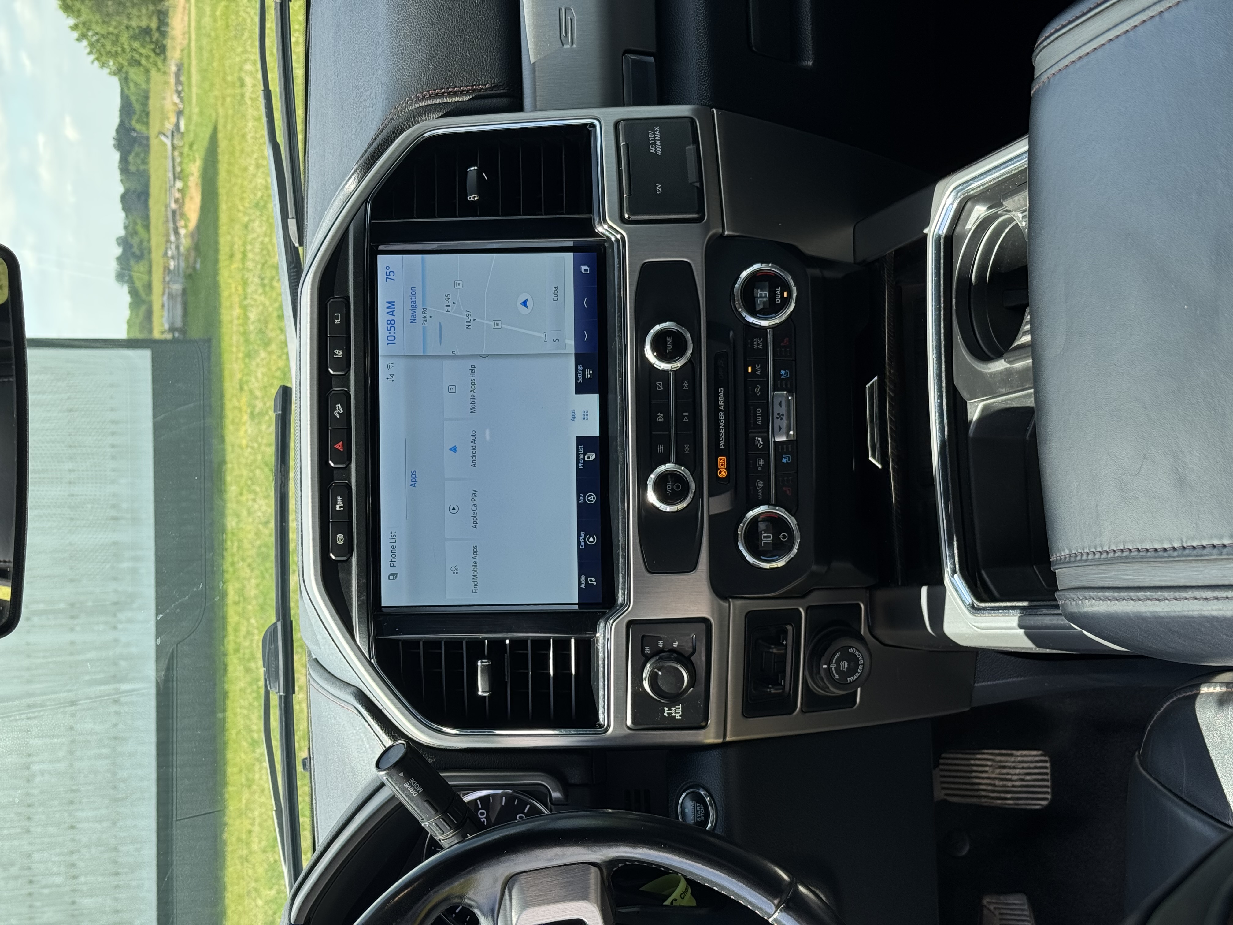 Used 2022 Ford F350 Platinum w/ FX4 Off-Road Package AWD/4WD image 10