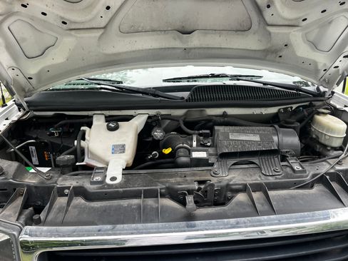 Used 2016 GMC Savana 2500 RWD image 13
