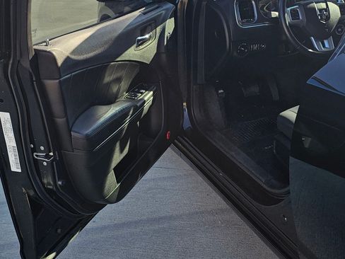 Used 2014 Dodge Charger R/T w/ Wheels & Tunes Group image 13