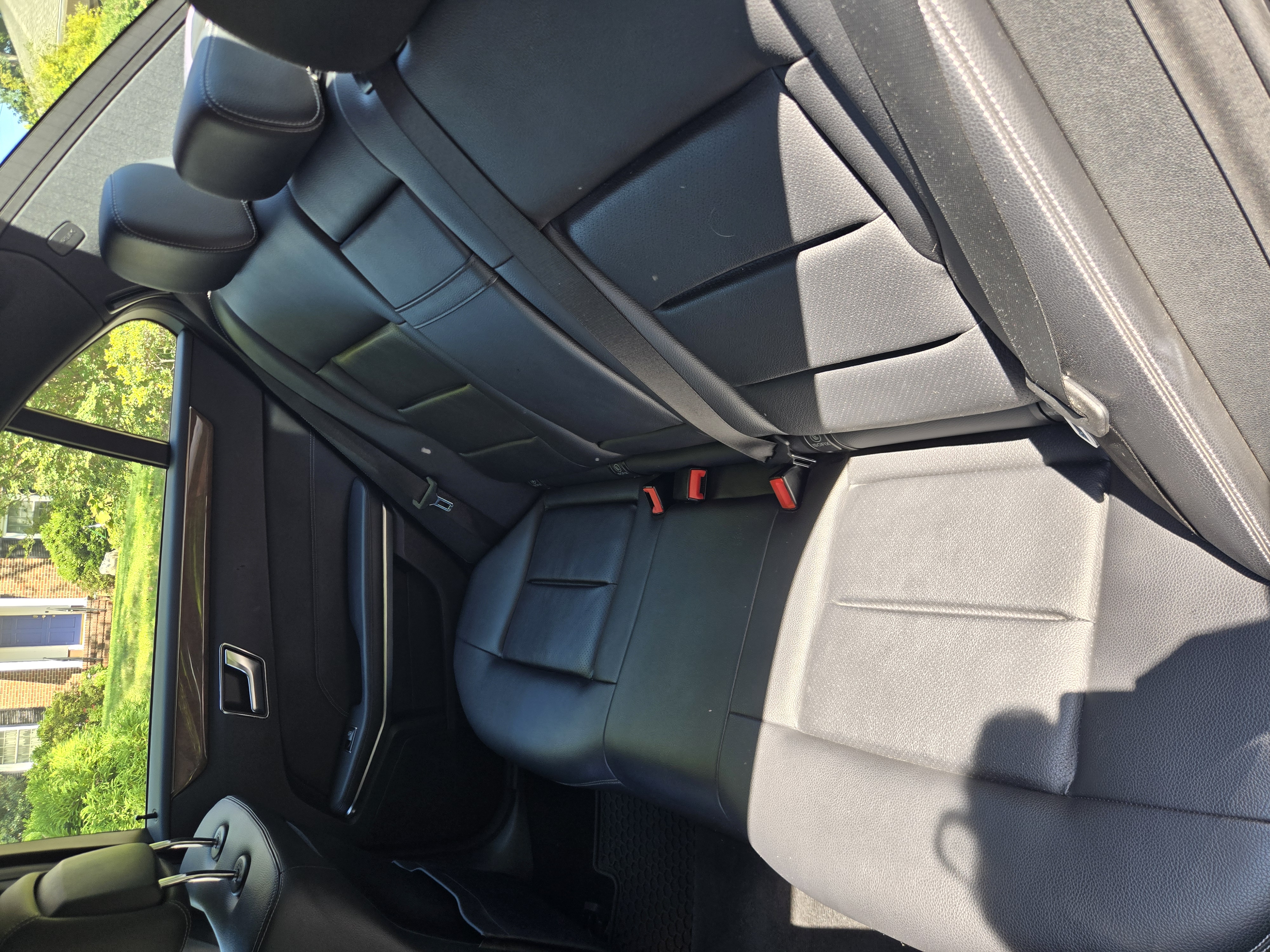 Used 2014 Mercedes-Benz E 250 BlueTEC 4MATIC Sedan image 8