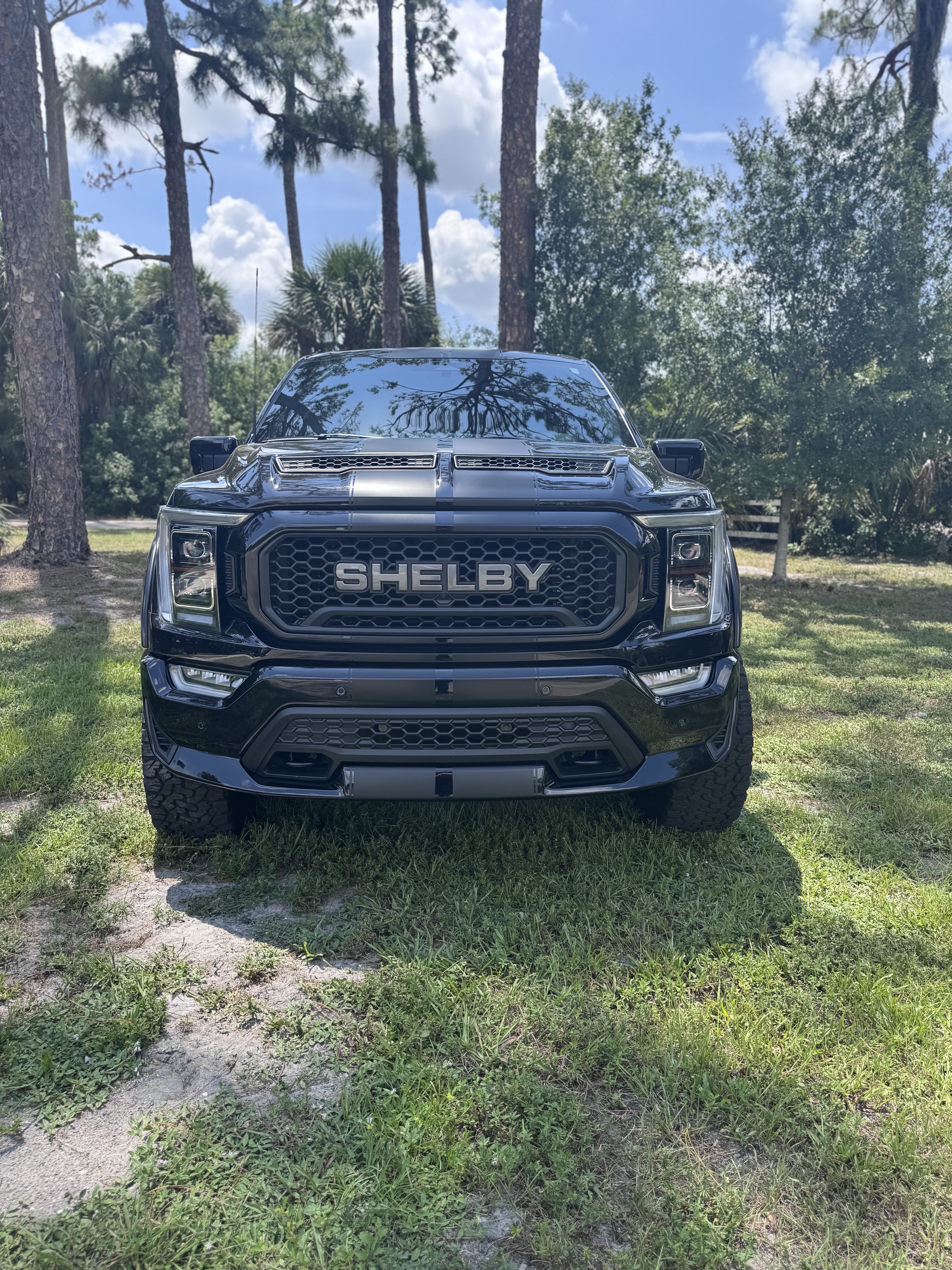 Used 2023 Ford F150 Lariat w/ Equipment Group 502A High AWD/4WD image 4