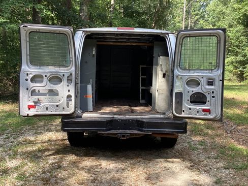 Used 2012 Ford E-250 and Econoline 250 w/ PWR Group image 5