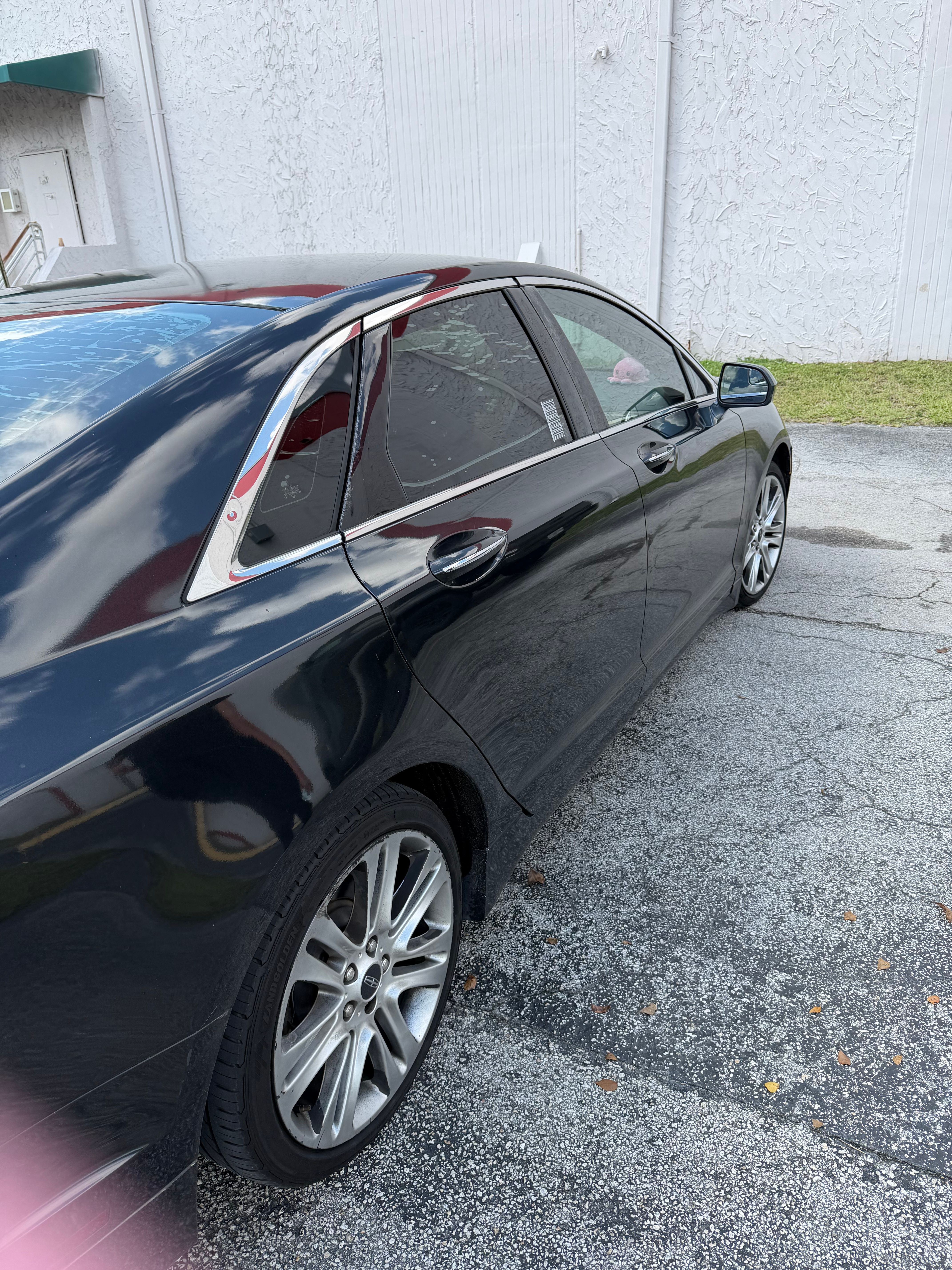 Used 2013 Lincoln MKZ FWD image 8
