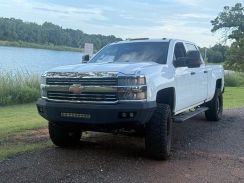 Used 2016 Chevrolet Silverado 2500 W/T w/ WT Convenience Package AWD/4WD image 1