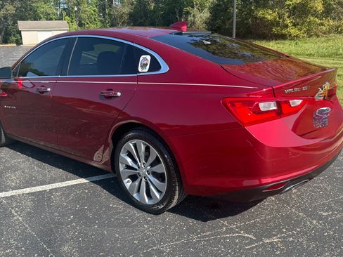Used 2018 Chevrolet Malibu Premier w/ Premier Sun and Wheel Package image 6