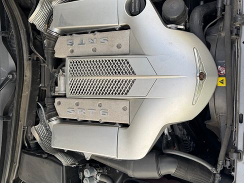Used 2005 Chrysler Crossfire SRT-6 RWD image 9