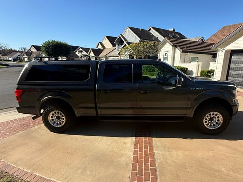 Used 2018 Ford F150 Lariat w/ Equipment Group 502A Luxury image 12