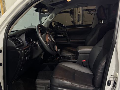 Used 2024 Toyota 4Runner TRD Off-Road Premium image 15