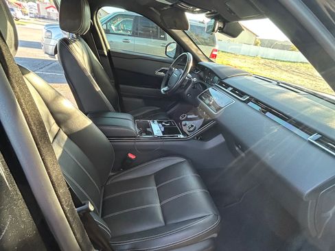 Used 2019 Land Rover Range Rover Velar S image 10