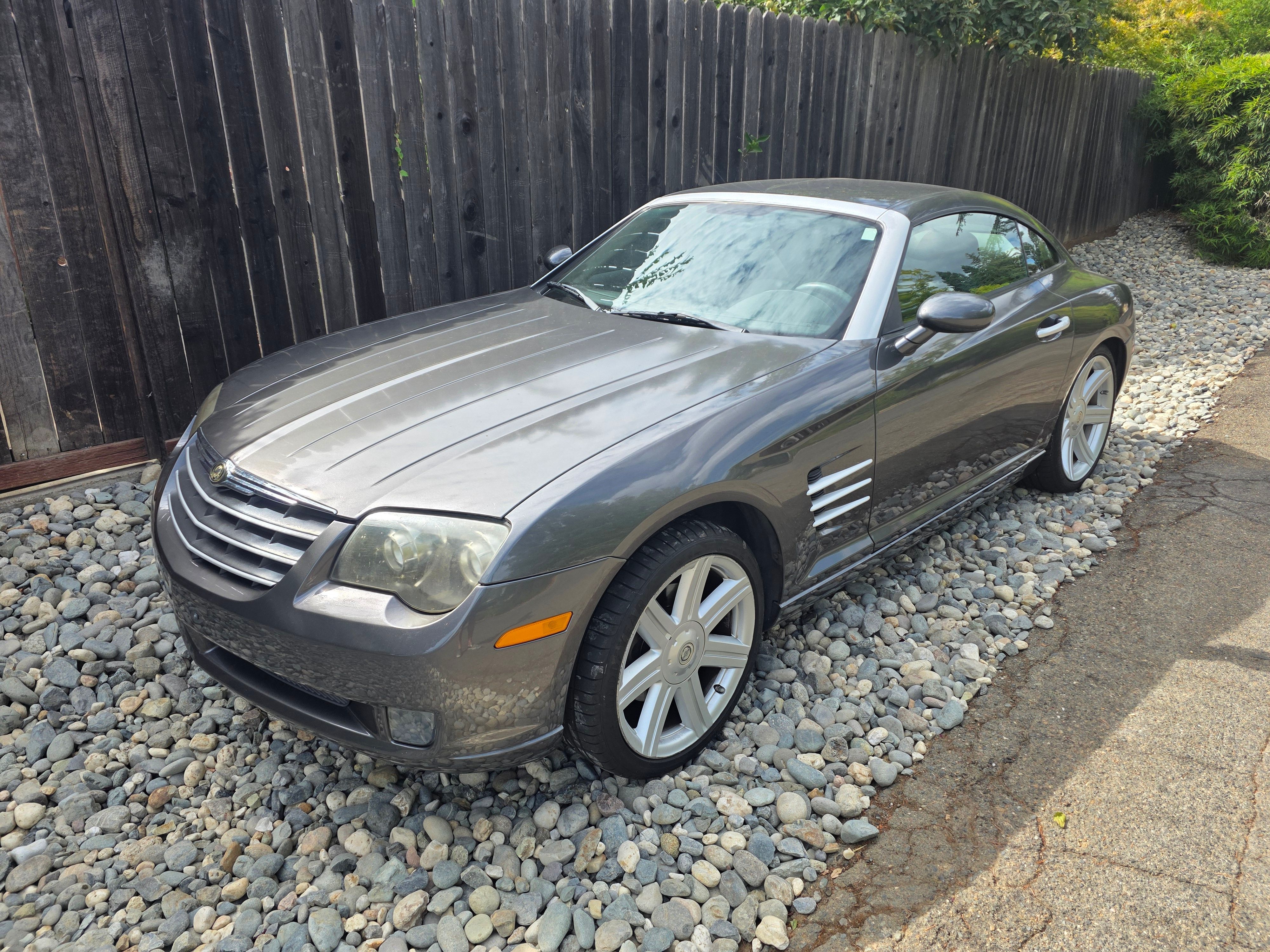 Used 2004 Chrysler Crossfire Coupe RWD image 2