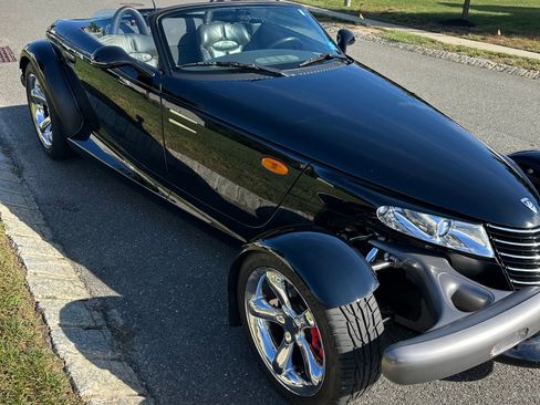 Used 1999 Plymouth Prowler image 2