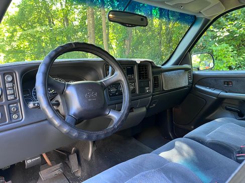 Used 2000 Chevrolet Silverado 1500 LS w/ Off-Road Chassis Pkg AWD/4WD image 23