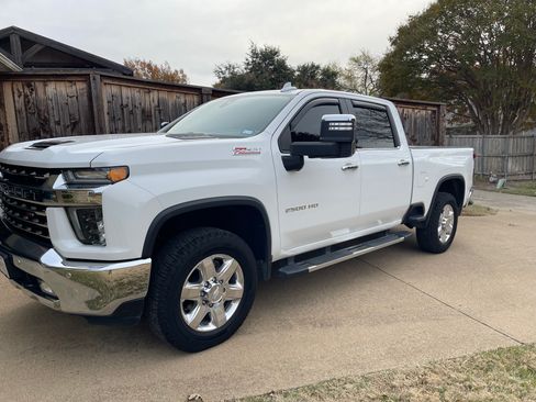 Used 2020 Chevrolet Silverado 2500 LTZ w/ LTZ Plus Package image 4