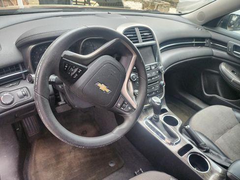 Used 2015 Chevrolet Malibu LT w/ Power Convenience Package image 12